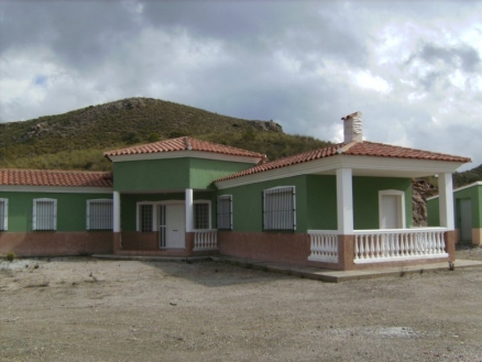 Velez-Rubio property: Villa for sale in Velez-Rubio 80861