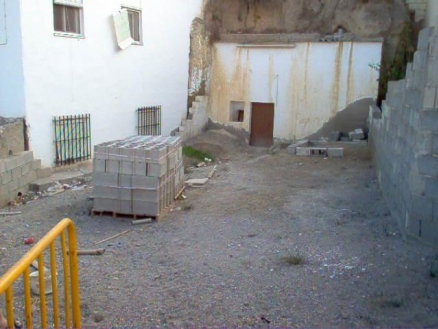 Cave House for sale in town 80990