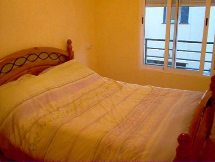 Apartment with 3 bedroom in town 81037