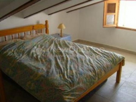 Velez-Rubio property: Country Property for sale in Velez-Rubio, Almeria 81078