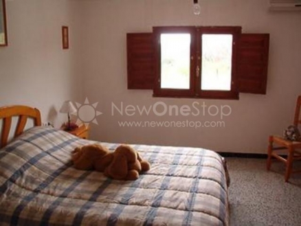 Huercal-Overa property: Country Property with 6 bedroom in Huercal-Overa 81086