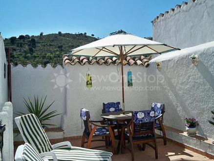 Benizalon property: Townhome for sale in Benizalon 81107