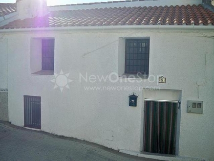 Benizalon property: Benizalon Townhome 81107