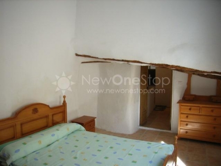 Albanchez property: Townhome in Almeria for sale 81174