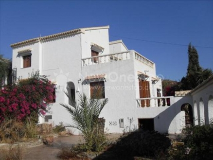 Bedar property: Villa for sale in Bedar 81180
