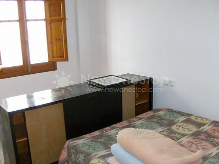 Apartment&nbsp;for&nbsp;sale&nbsp;in&nbsp;town,&nbsp;Almeria&nbsp;81205