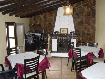 Bedar property: Almeria Commercial 81232