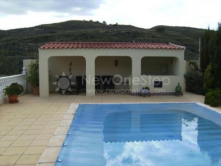 Villa with 3 bedroom in town 81294