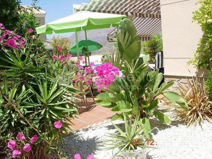Villa&nbsp;for&nbsp;sale&nbsp;in&nbsp;town,&nbsp;Spain&nbsp;81303