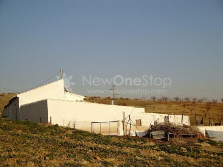 Velez-Rubio property: Country Property for sale in Velez-Rubio, Almeria 81343