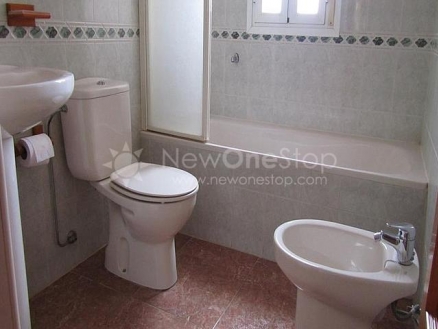 Bungalow for sale in town, Spain 81365