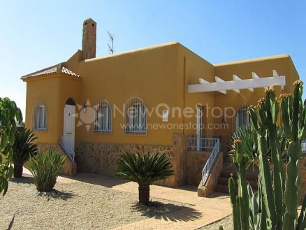Bungalow for sale in town, Almeria 81365
