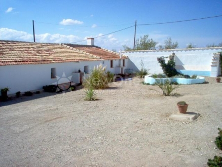 Huercal-Overa property: Country Property with 5 bedroom in Huercal-Overa, Spain 81377