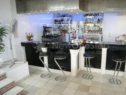 Commercial for sale in town, Spain 81400