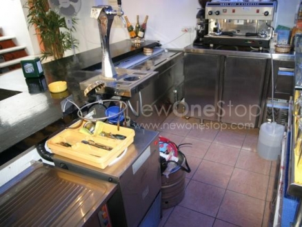 Commercial in Almeria for sale 81400