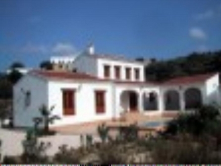 Finca for sale in town, Spain 82208