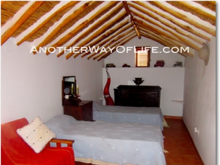 Iznajar property: Cordoba property | 5 bedroom Farmhouse 83284
