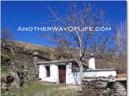 Valor property: Farmhouse for sale in Valor, Spain 83285