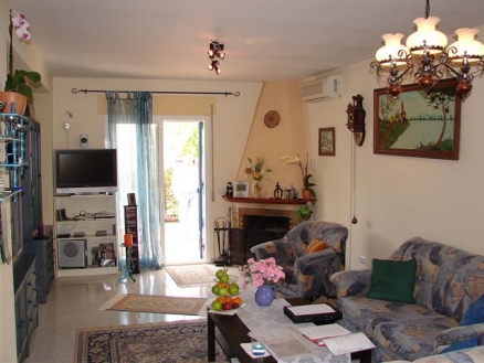 Townhome with 2 bedroom in town 85833