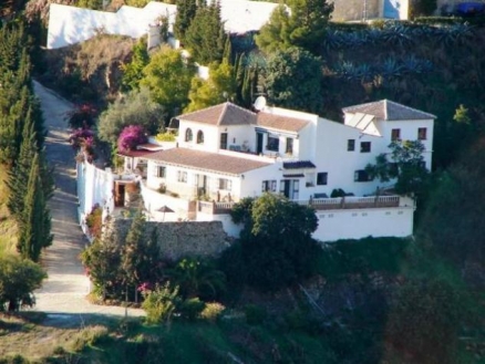 Villa&nbsp;for&nbsp;sale&nbsp;in&nbsp;town&nbsp;85835