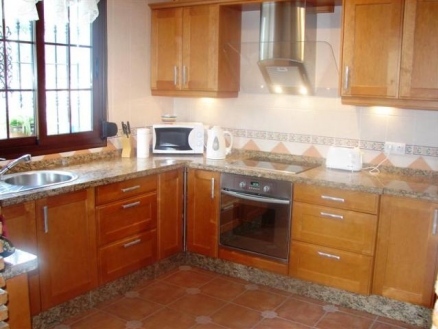 Villa for sale in town,  85843