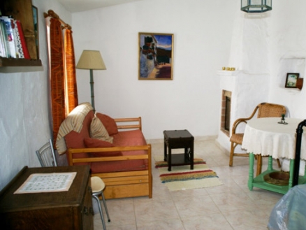 Townhome&nbsp;with&nbsp;3&nbsp;bedroom&nbsp;in&nbsp;town&nbsp;85900