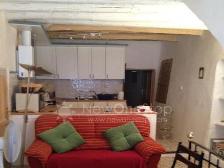 Townhome&nbsp;with&nbsp;3&nbsp;bedroom&nbsp;in&nbsp;town,&nbsp;Spain&nbsp;86462