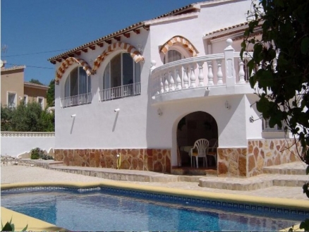 Villa for sale in town 93748