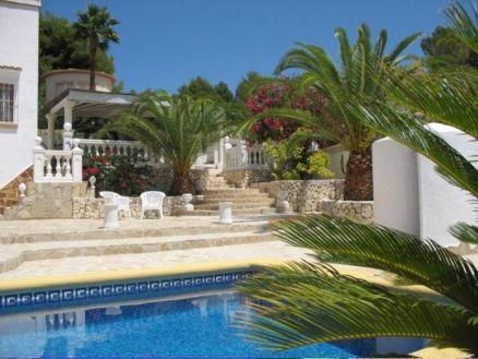 Villa for sale in town, Alicante 93748