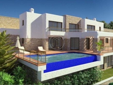 Villa for sale in town 93755