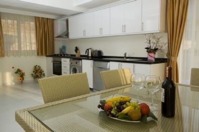 Villa with 3 bedroom in town 93983