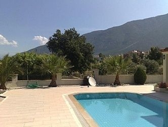 Villa with 3 bedroom in town 93995