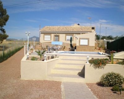 Villa for sale in town 94123
