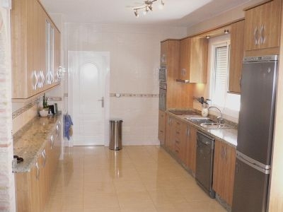 Villa for sale in town, Spain 94123