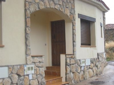 Townhome for sale in town 94153