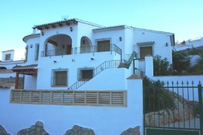 Villa for sale in town 94562