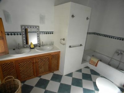 Villa&nbsp;with&nbsp;7&nbsp;bedroom&nbsp;in&nbsp;town,&nbsp;Spain&nbsp;94898