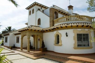 Villa for sale in town, Spain 94934