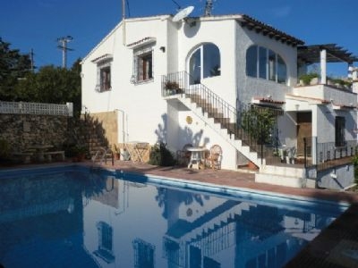 Villa for sale in town 95435