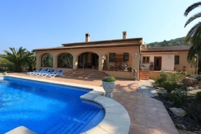Villa to rent in town 95513