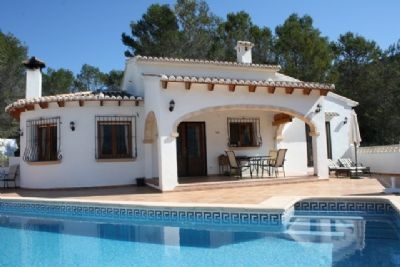 Villa&nbsp;for&nbsp;sale&nbsp;in&nbsp;town&nbsp;95602