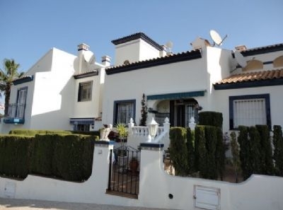 Villamartin property: Townhome for sale in Villamartin 95703