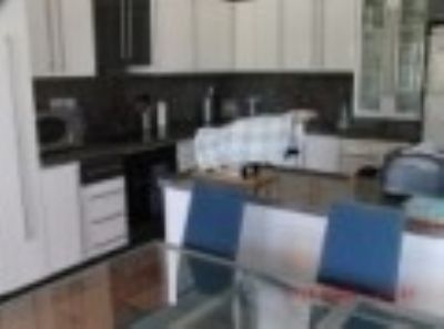 Apartment with 2 bedroom in town 95903