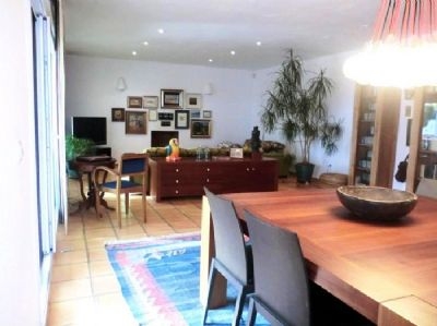 Villa for sale in town, Spain 96723