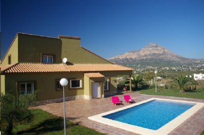 Villa&nbsp;for&nbsp;sale&nbsp;in&nbsp;town&nbsp;96741