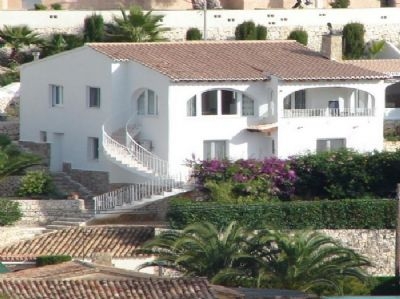 Villa for sale in town 96891