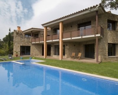Villa for sale in town 96978