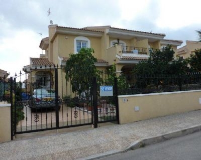 Villa for sale in town 97029