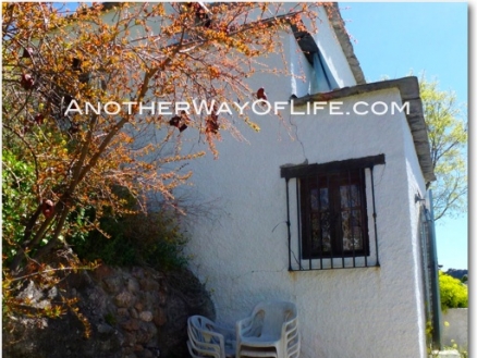 Juviles property: Farmhouse for sale in Juviles, Spain 97611