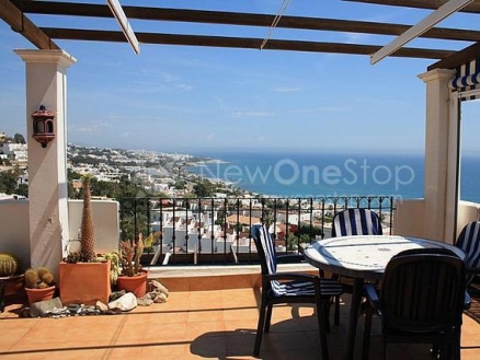 Apartment for sale in town 98035